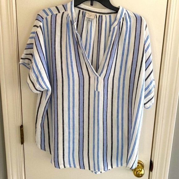 a new day Tops - NWOT  A New Day v-neck stripped top​